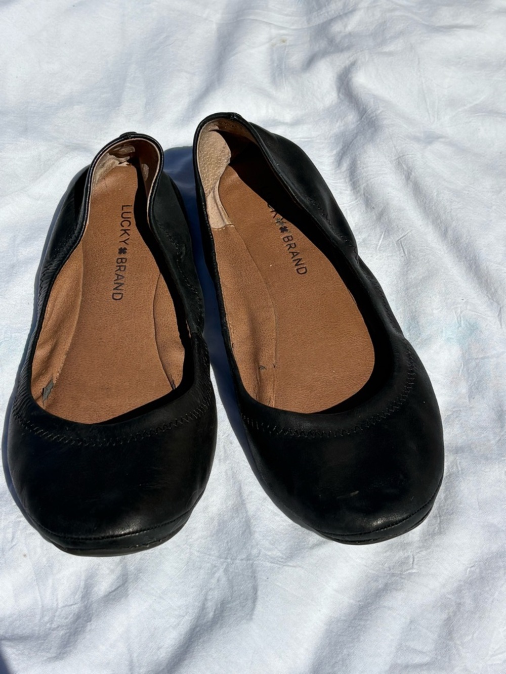 Lucky Brand Black Leather Ballet Flats with Elastic Heel - Picture 2 of 4
